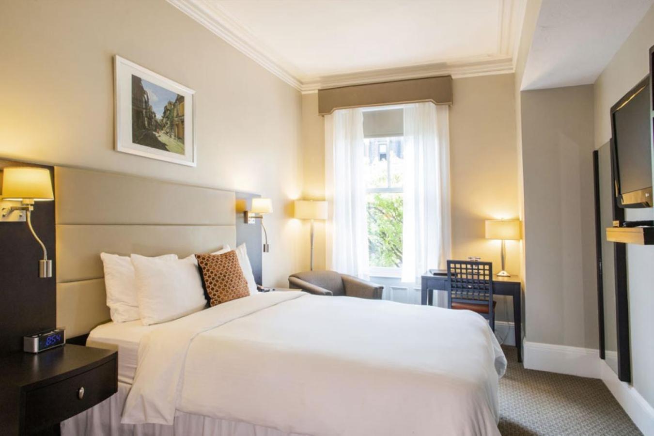 Standard Room,1586112680:JPEG