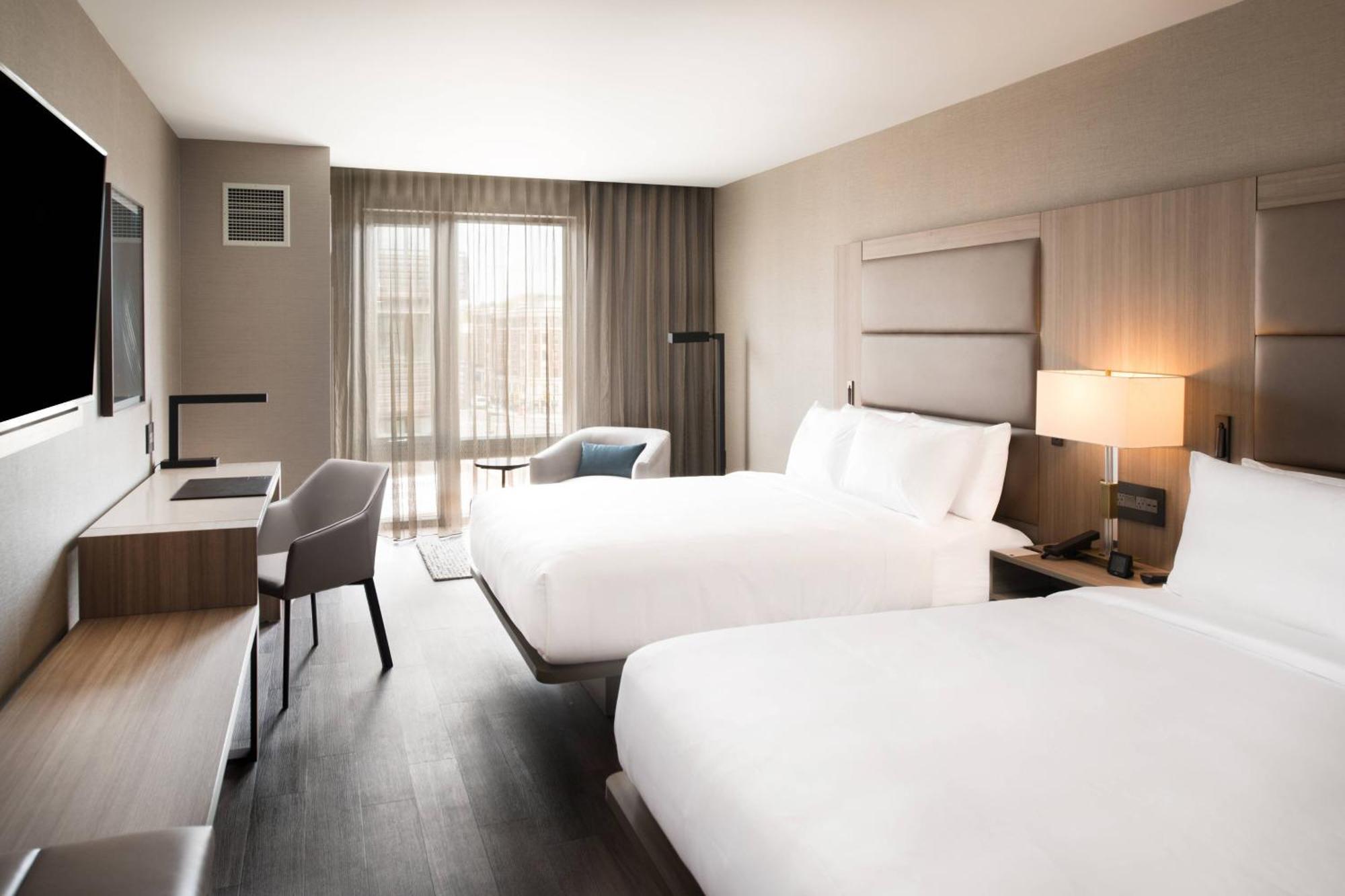 Queen Room Two Queen Beds Bathtub Roll Shower Mobility Access or Hearing Accessible,1632294409:JPEG